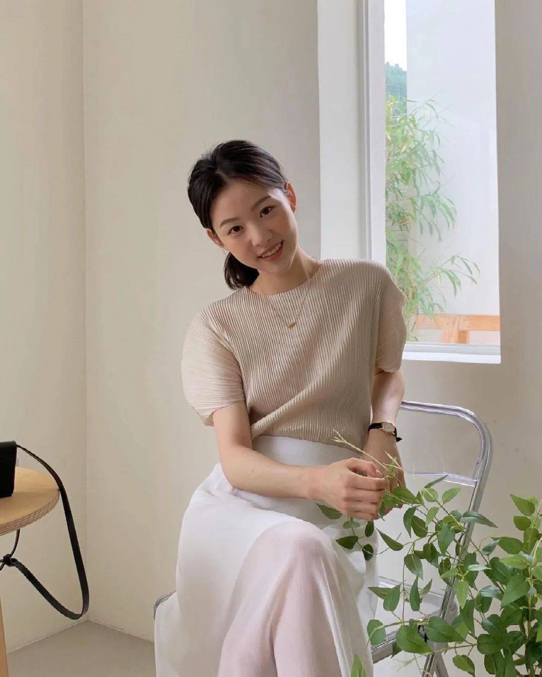 聪明的女人都知道 别穿这 3裙2裤1鞋 会拉低自己的气质 身材 版型 凉鞋