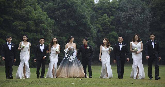 体操名将邹凯,妻子美丽大方,结婚4年补办婚礼,儿子惹人喜爱_周捷_奥运