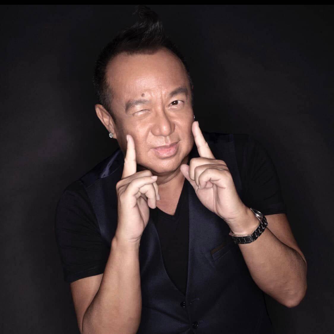 惊传心脏衰竭急送医57岁黄大炜首发声报平安已安然出院