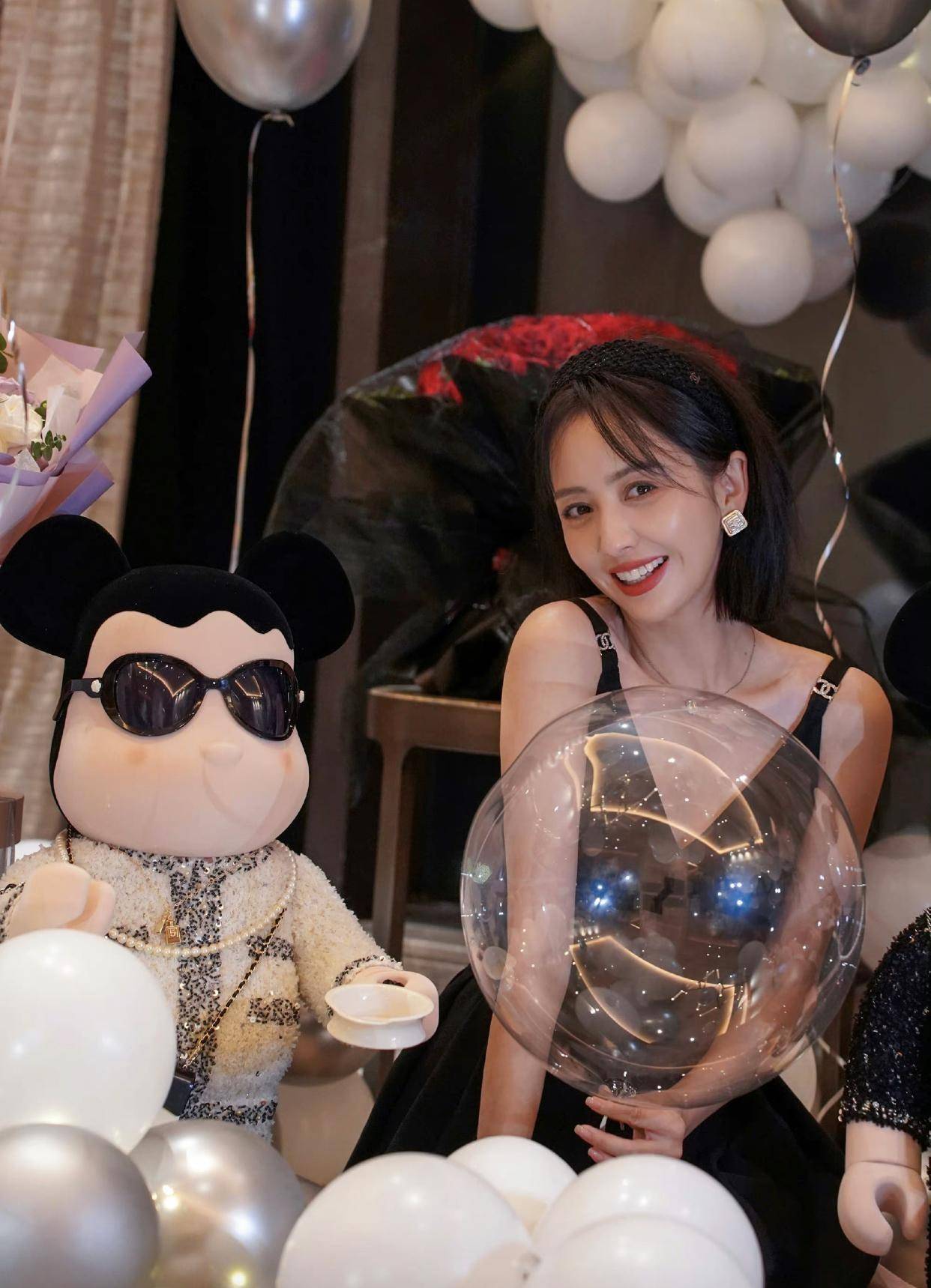 佟丽娅睡衣照片亲密,离婚后仍是好朋友_祝福_儿子_海底世界