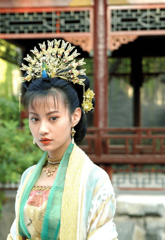 原创古装剧的女反派个个美若天仙心狠手辣她一个角色让人记一辈子