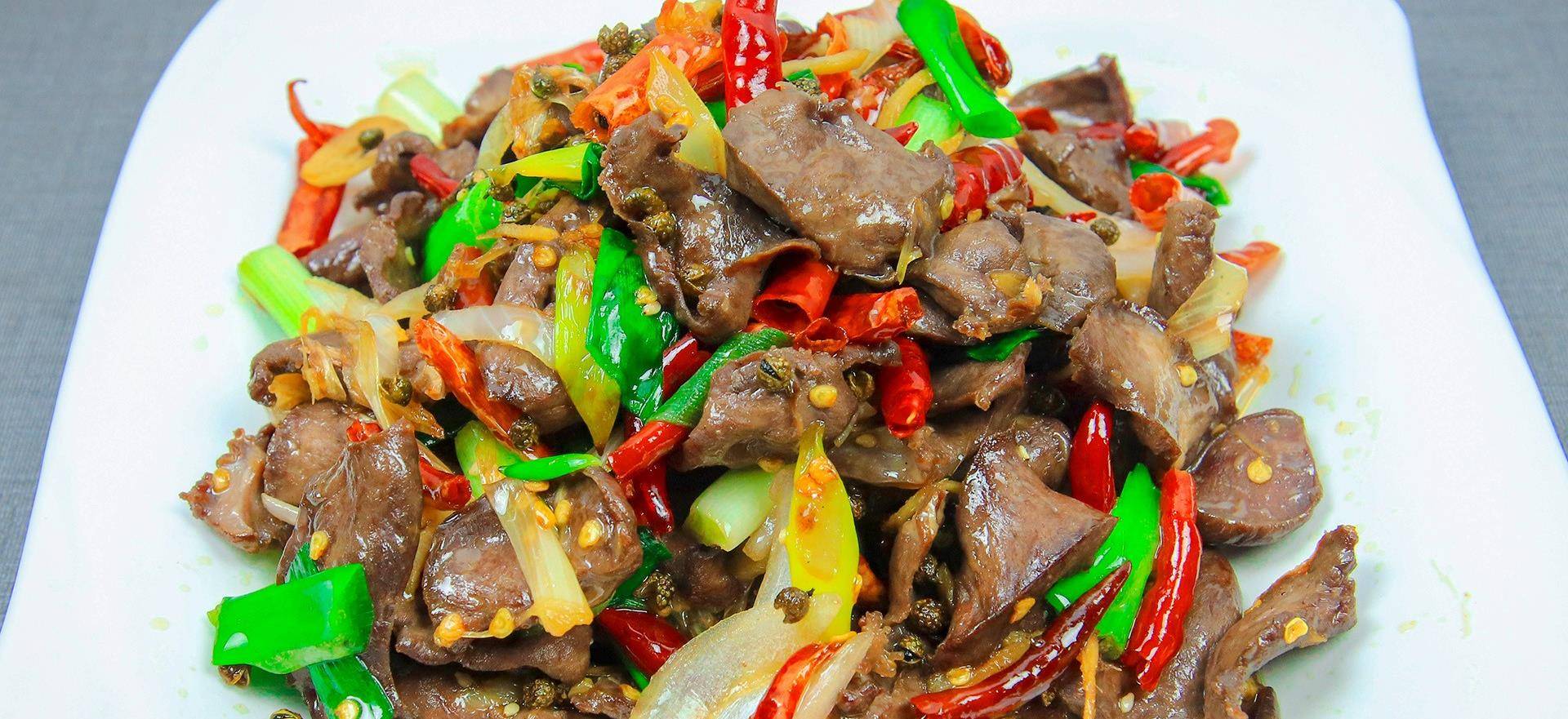 厨师长教你做香辣猪心,掌握这个几个技巧,口感脆嫩,麻辣爽口_花椒_干