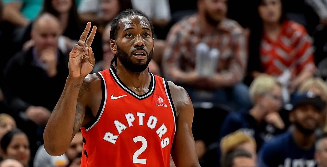 勇士队会给哪些球员退役球衣,小卡在哪里退役球衣呢_杜兰特_猛龙队