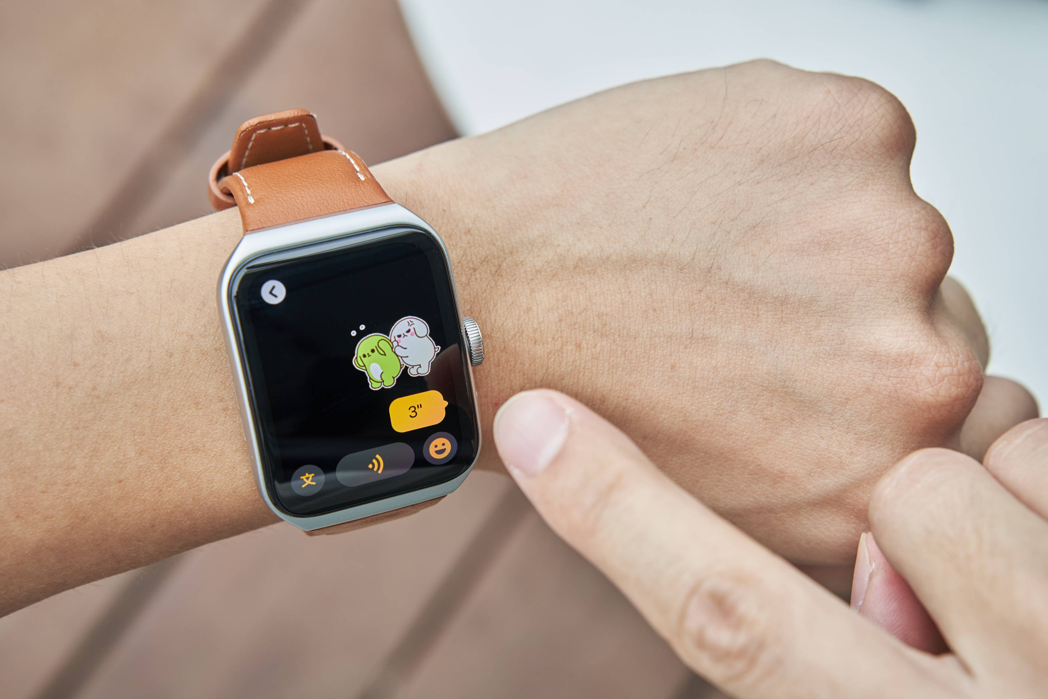 oppo watch 3 pro漠棕配色上手,1899起步的价格,确实非常值得_智能