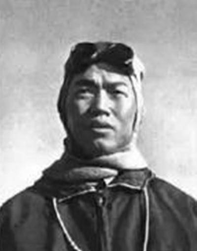 中国最早登顶珠穆朗玛峰的4名英雄 他们人生命运如何