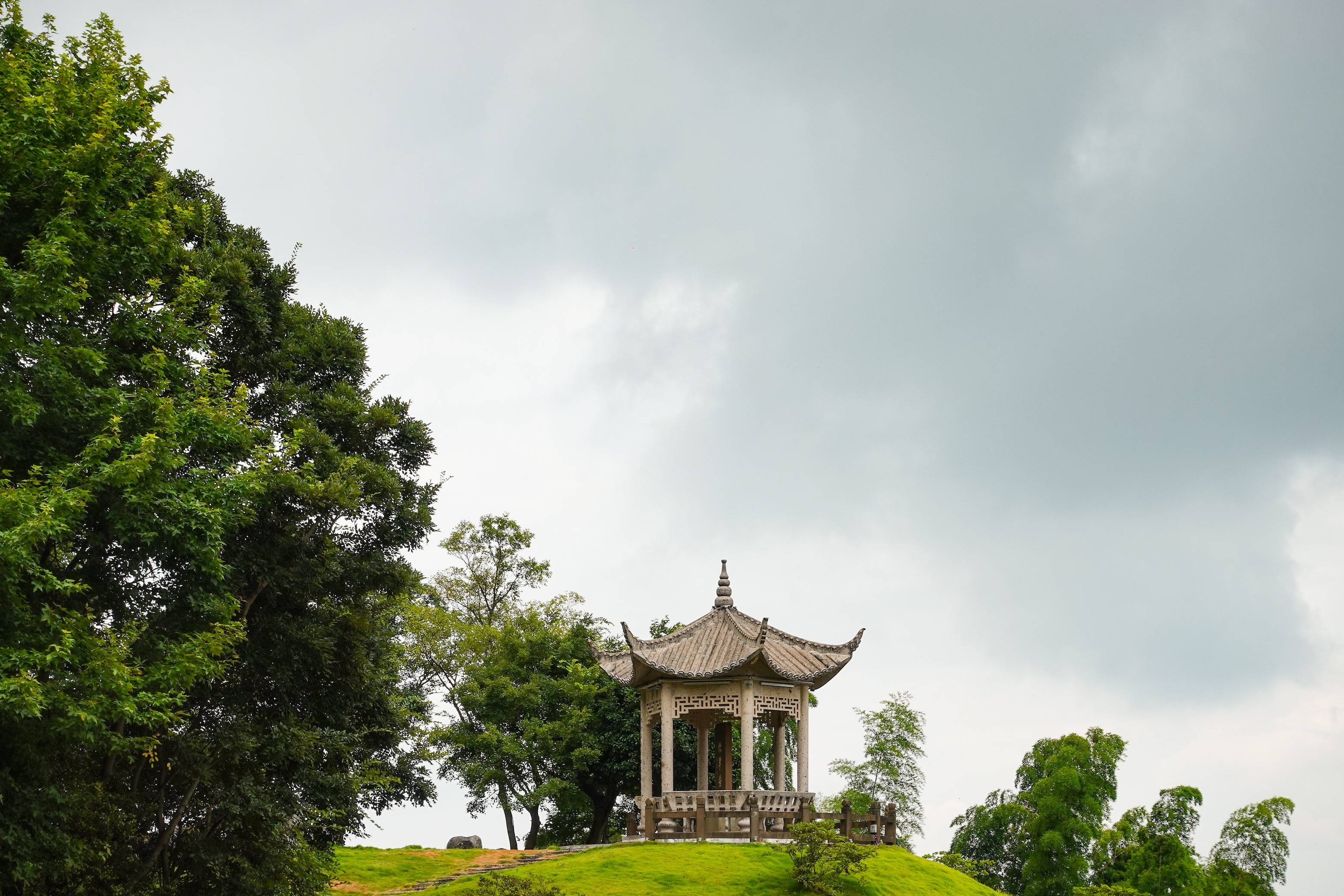 古朴惬意的避世古村，入选浙江“一村万树”示范村，是朱程将军的故乡