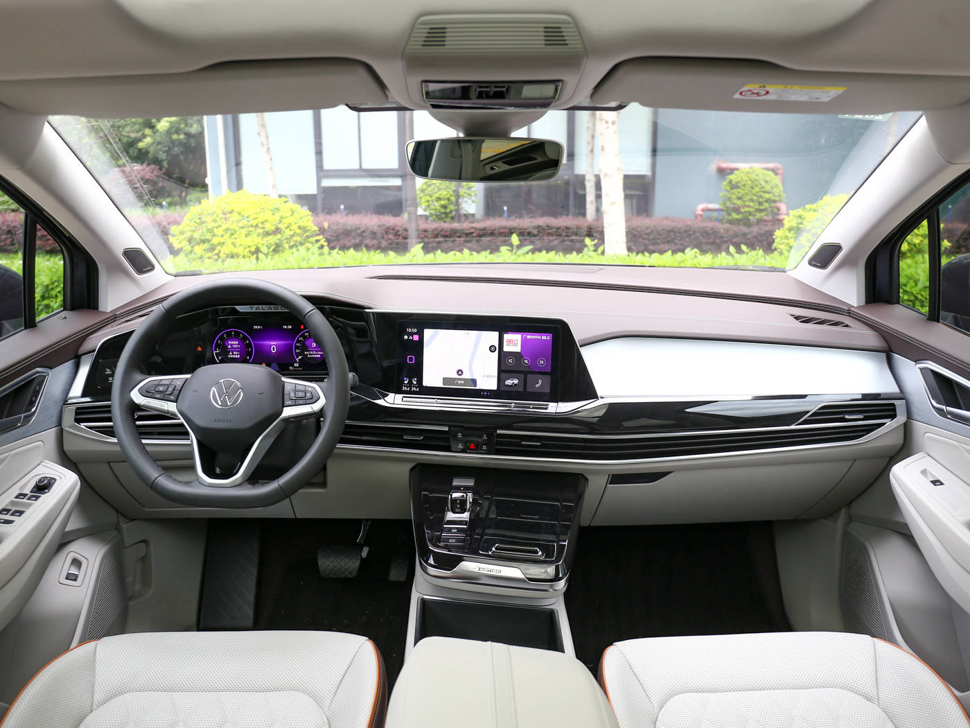 目前暂时未公布关于大众tavendor的内饰信息,但考虑到它与揽境是姐妹