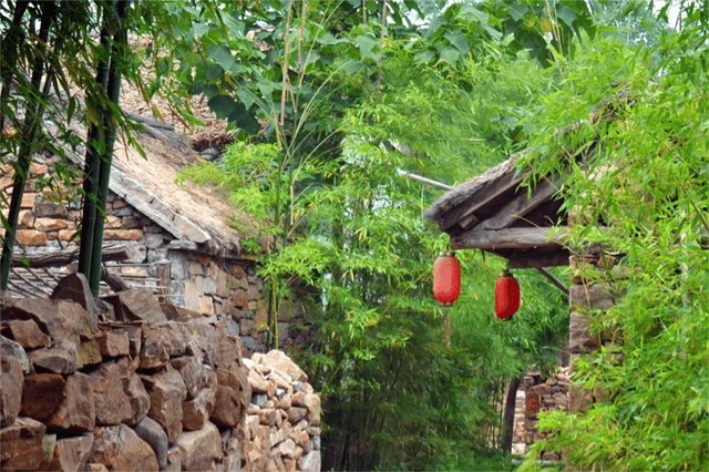泉水竹林，异域风情！山东这一古村落，以竹泉命名，景色超美！