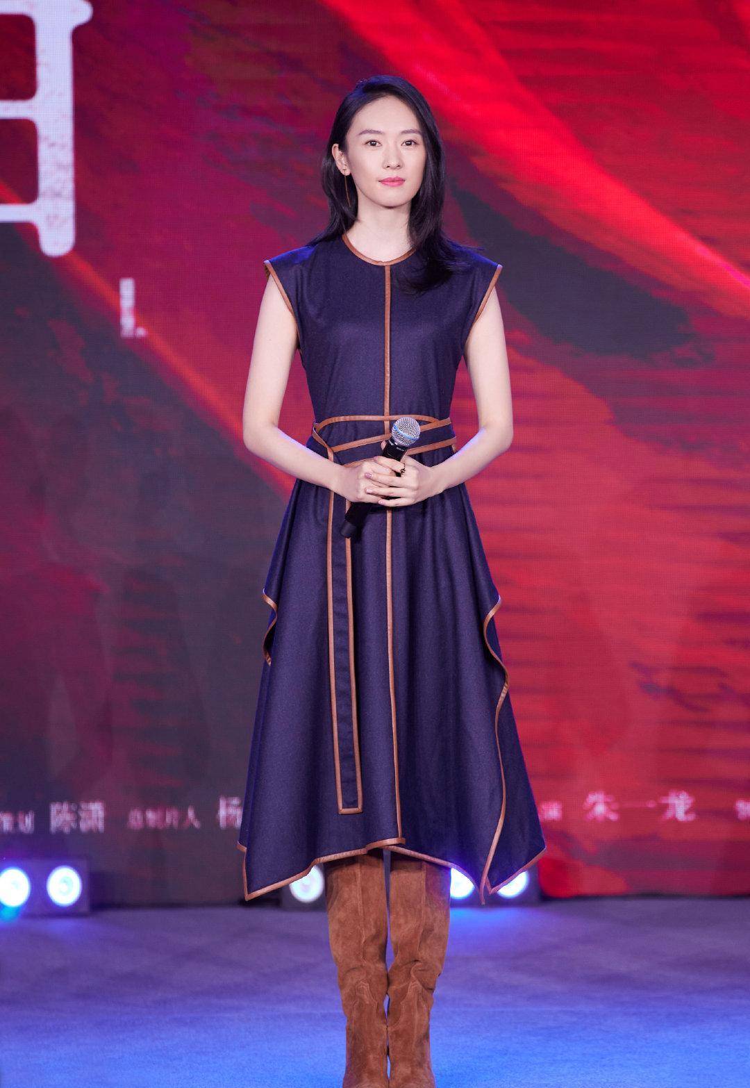 影后惠英红稳居c位,金鹰视后童瑶只能站边角?_金像奖_时尚先生_演技