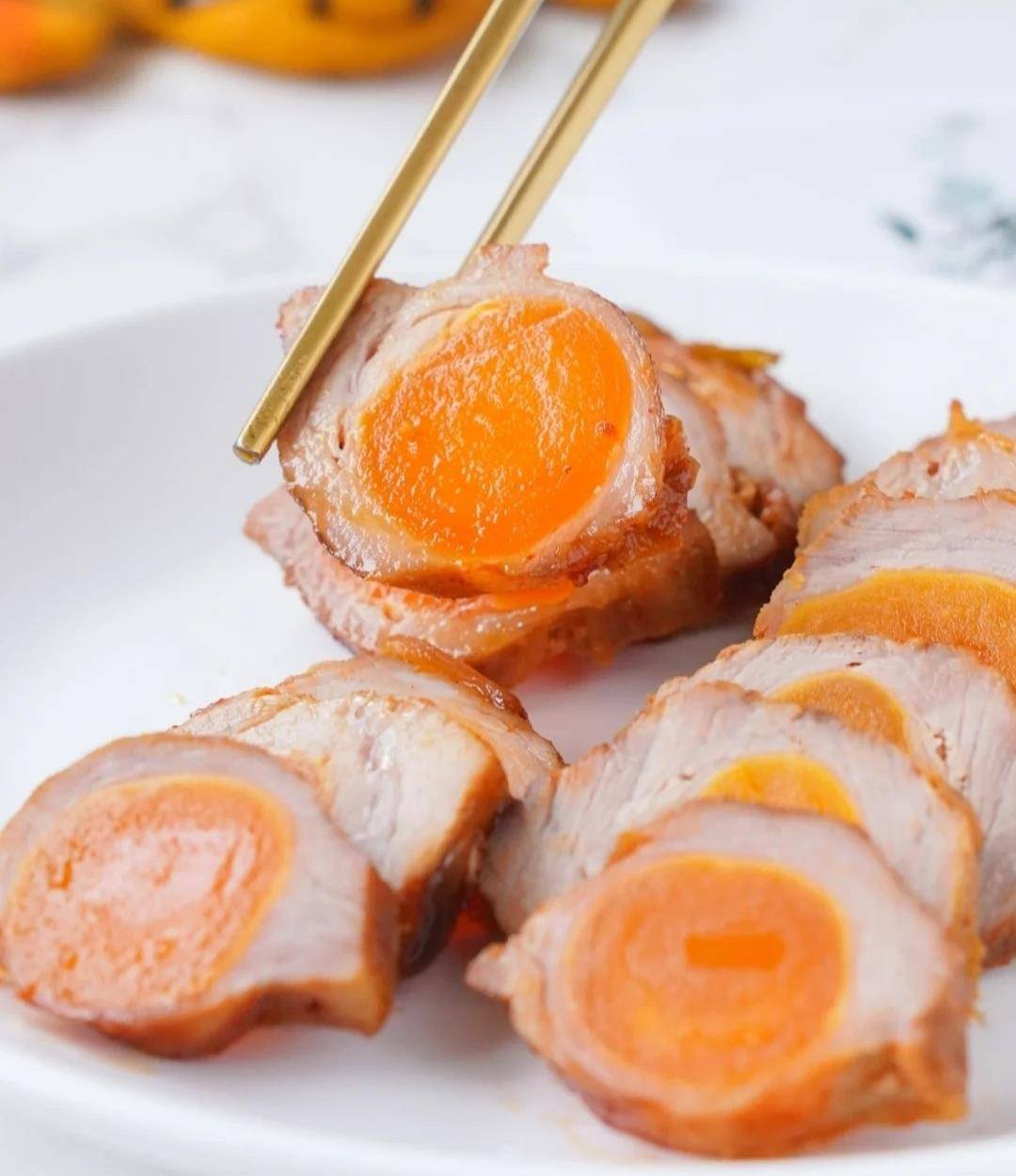 家常菜谱!咸蛋黄叉烧,好吃到哭香嫩多汁_牙签_洋葱_大小