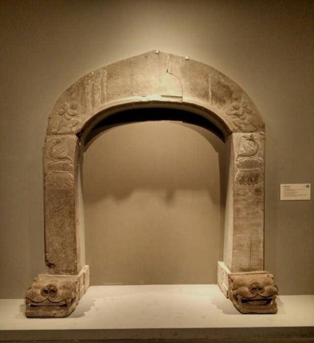 彻底的古墓,连墓砖都被盗墓贼挖走,却唯独留下了这件_永固_石门_保护