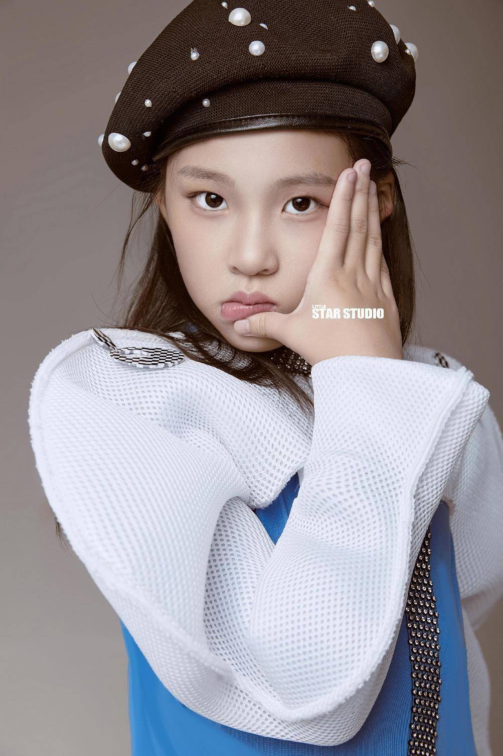 宋佳璇(果果):冉冉新星,向阳而生,奔赴童真梦想_表演_舞台_好朋友