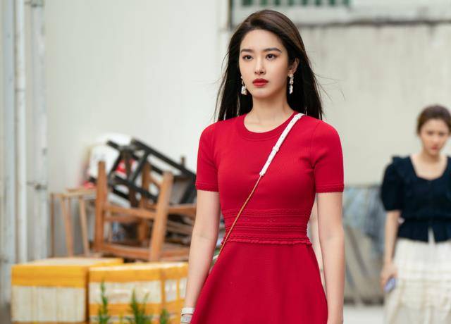 杨采钰的美貌和张佳宁的实力让《欢乐颂3》"凶"自信!
