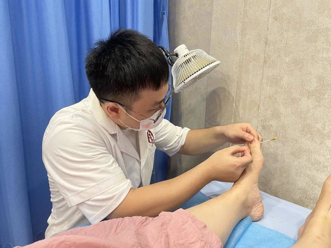 张祚源 | 坚持古方古法,针药并用,做一个传统纯正的全科中医