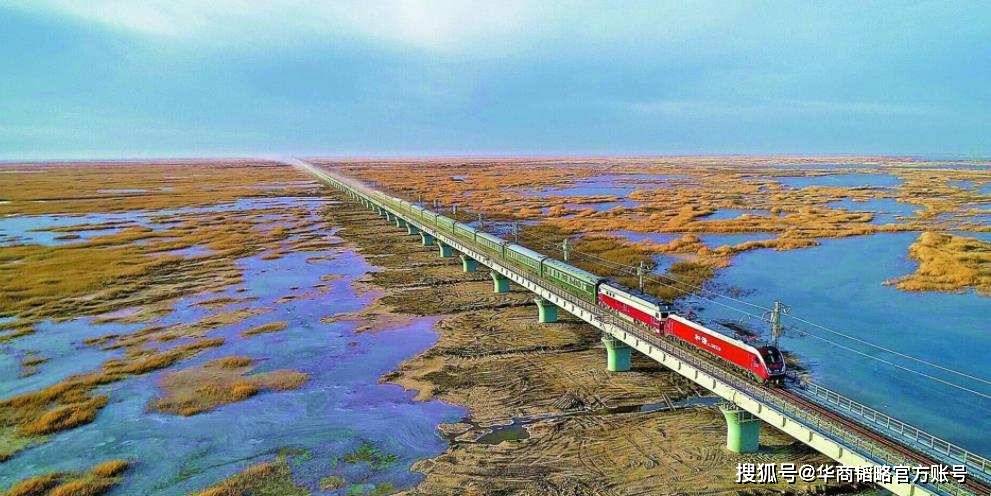 耗资300多亿，用时5年多，通往新疆的格库铁路为什么非修不可？