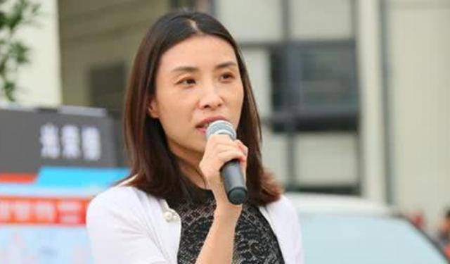 陈小英,创立申通被称快递女王,狂赚134亿身家_聂腾飞_的发展_奚春阳