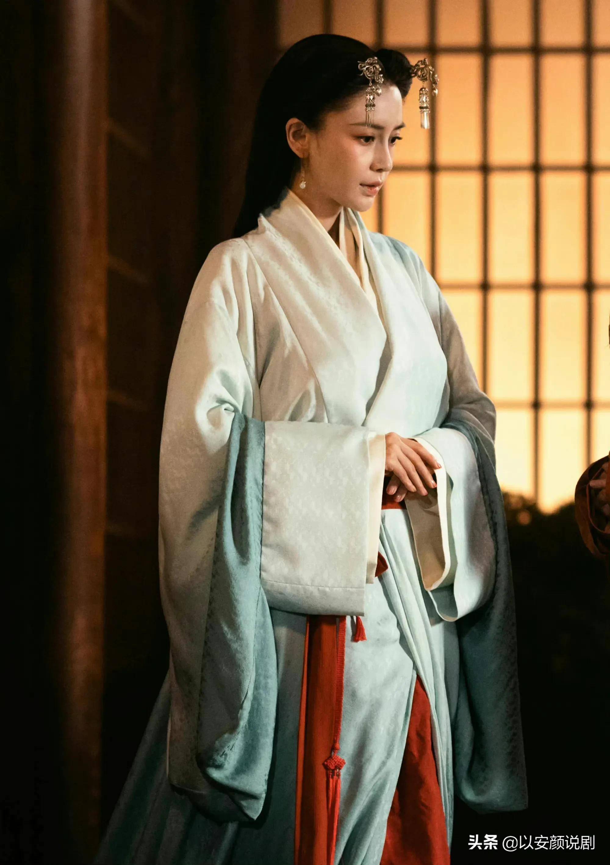 《风起陇西》收视惨淡,看到网友对杨颖的辣评,我忍不住笑了_baby_演技