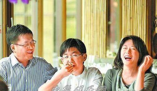 90年代两位"最美的女人",因同一部剧大红,同嫁豪门结局大不同_林以真