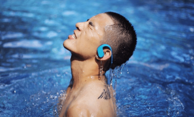 游泳耳机哪个牌子好、五款游泳听音乐最好的耳机推荐排行