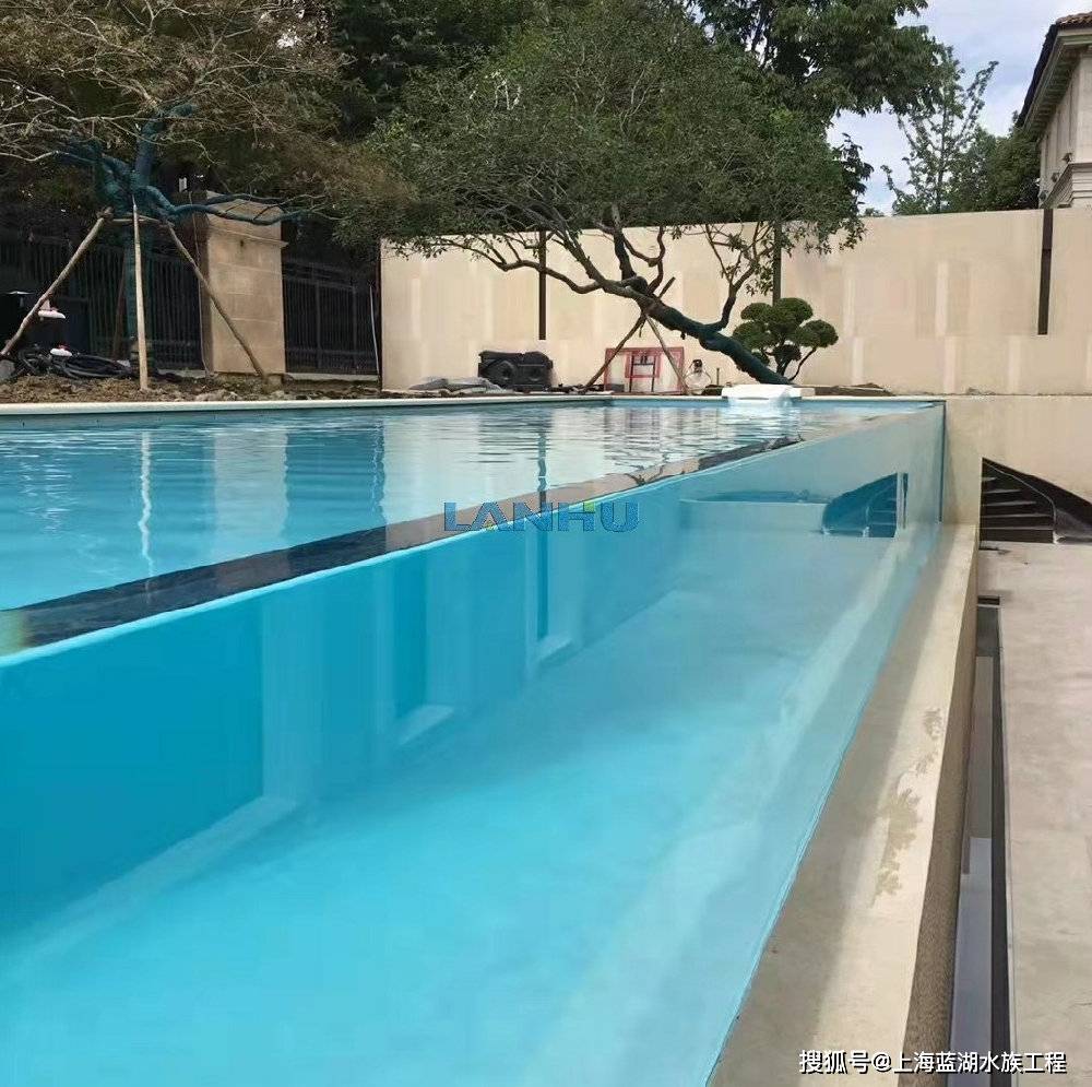 亚克力泳池如何施工?透明无边际泳池设计施工流程_项目_情况_板材