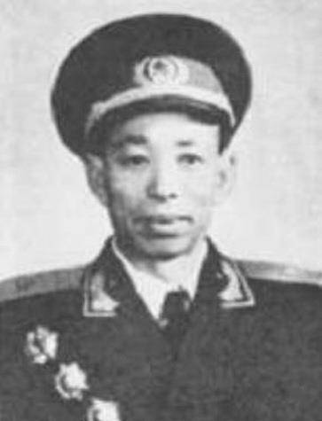 “军区”1945年“豫西事变”，八路军133名干部牺牲，这位团长却逃过一劫