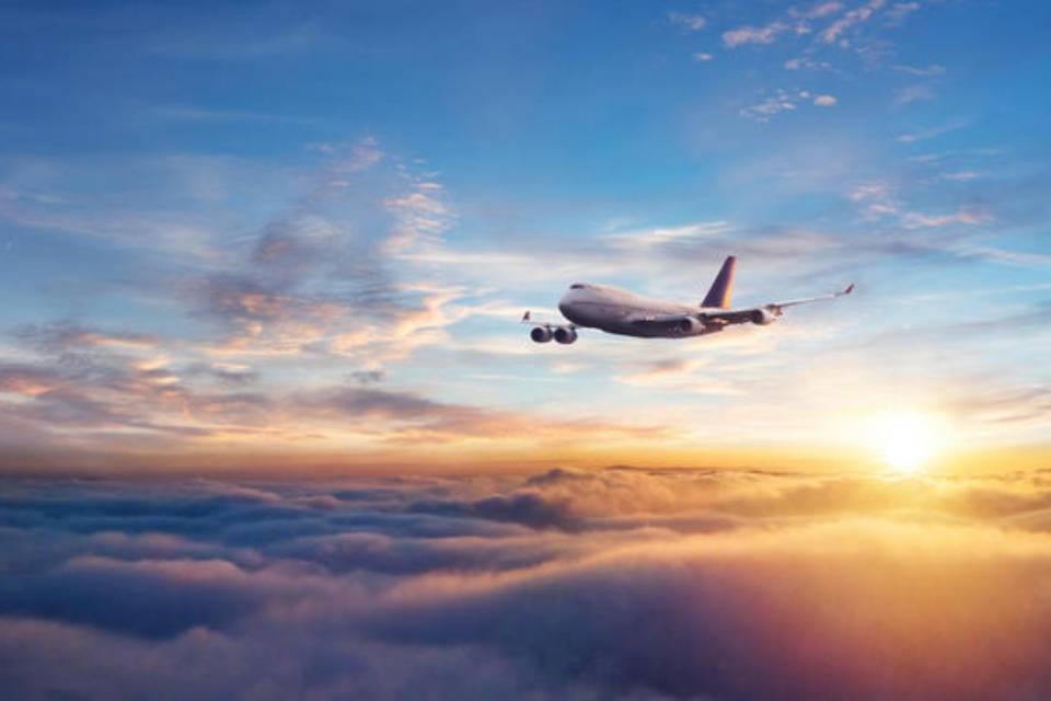 最新更新：空气人偶迅雷下载版体验报告 (空 cf)