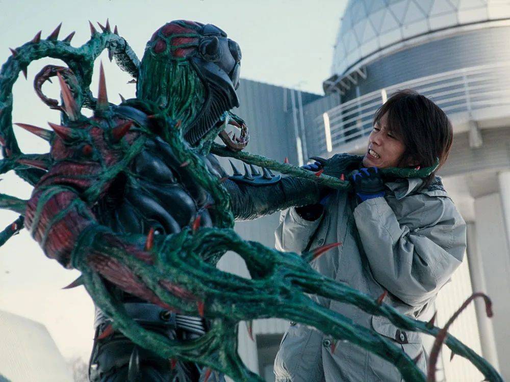 假面骑士剑中的普通不死生物写真一_袭击_blade_战斗