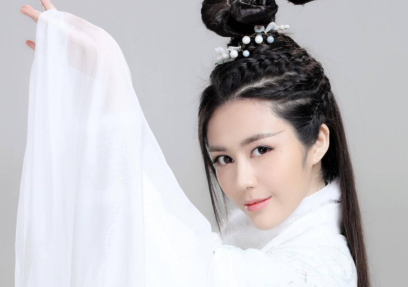 《乘风破浪的姐姐》:有样有貌有才华,她怎么就从来没红过_汤晶_时尚