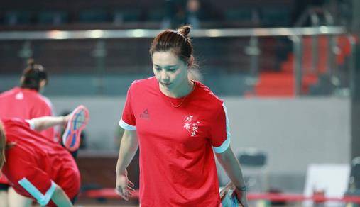 87米,颜值在线,球迷直呼她太美了_王佳敏_个性_天津女排