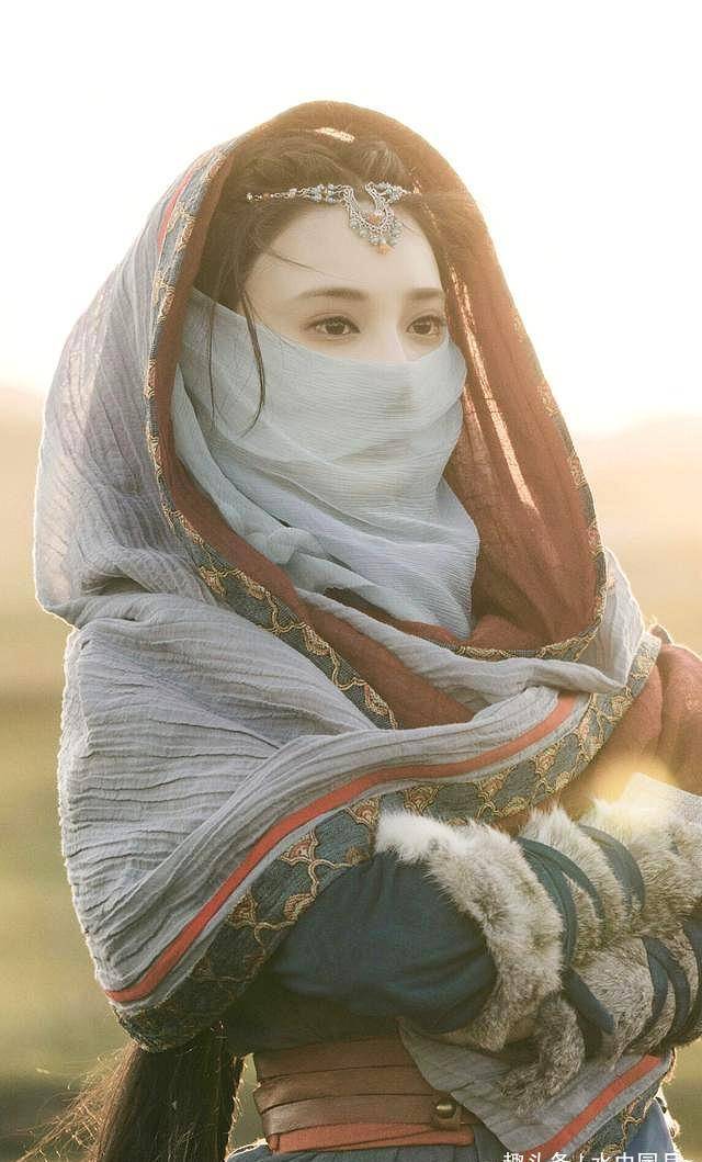 半遮面的古装花旦们,谁才是犹抱琵琶半遮面的美人_造型_黎姿_面纱