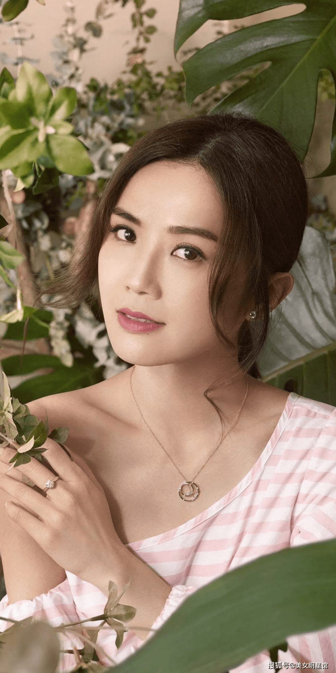 美女明星馆:蔡卓妍写真赏