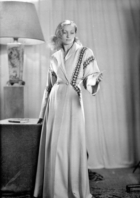 今天的服装设计师也要感谢她们_穿着_丽塔·_夹克