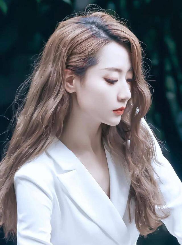 白冰:27岁嫁给男模,却被骗婚,35岁参加相亲节目,竟又遇渣男_资源_大