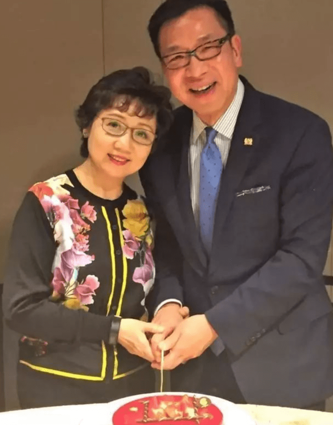 歌手张德兰:27岁为爱隐退,43岁转行学医,嫁人34年无儿无女_张媛媛