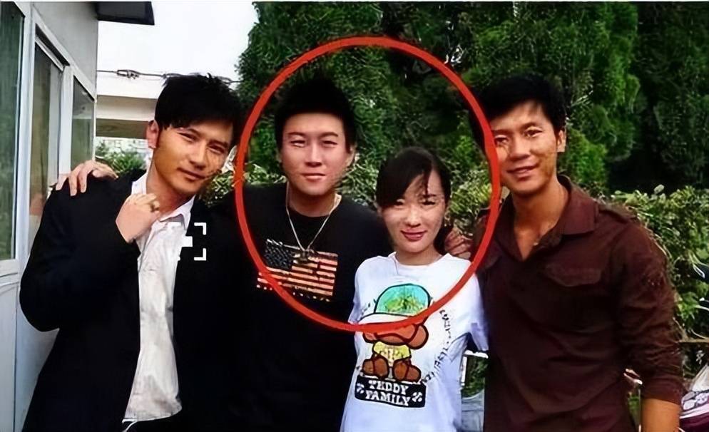 这是"桑拿小王子"杨溢的示爱词.我对不起黄奕,但我真的爱霍思燕.