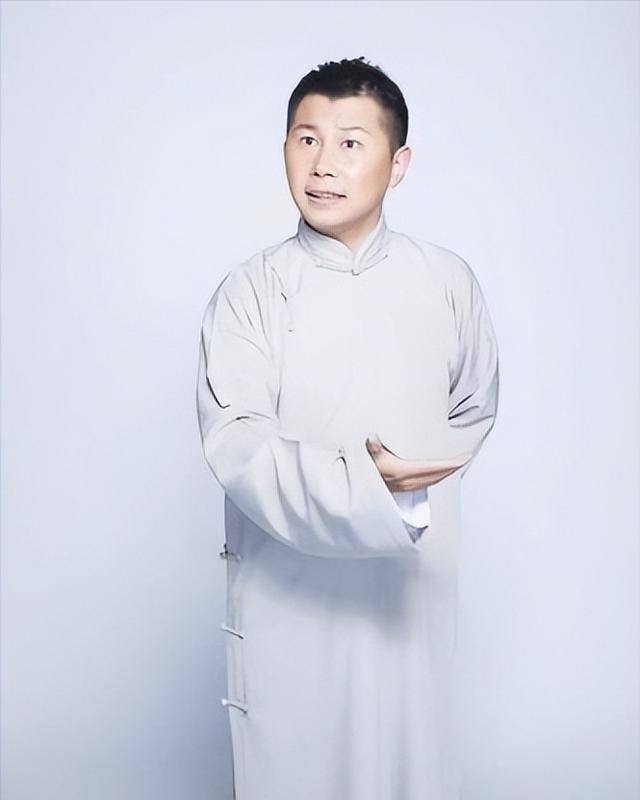 何云伟:从掌门师兄到无人问津,亲手断送了自己的退路_郭德纲_师父