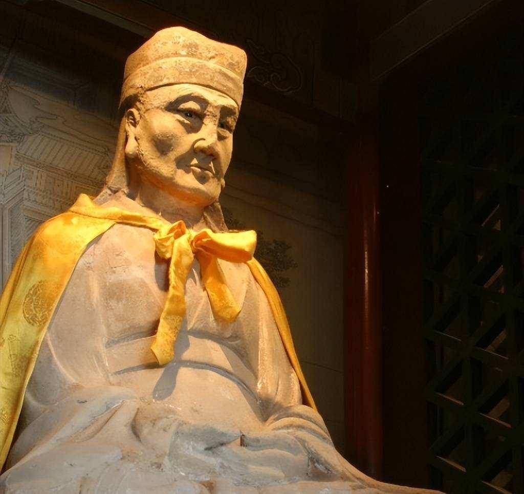 老农野洞躲雨发现泥菩萨,手一摸发现泥胎下暗藏真人_佛像_肉身_田志超