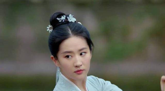 《梦华录》开播，刘亦菲被评为“乡野村妇刘亦菲”