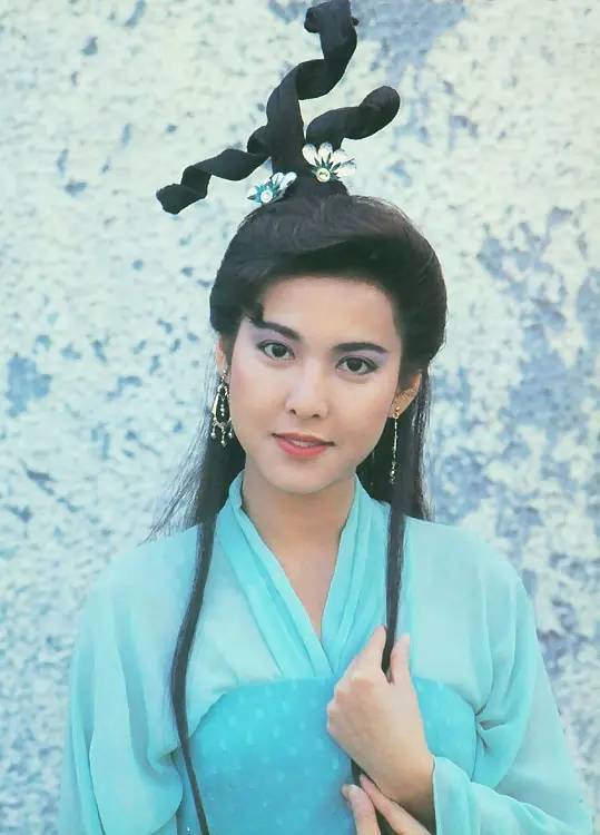 奇侠》是香港无线电视1989年5月拍摄的电视古装武侠连续剧,全剧共20集