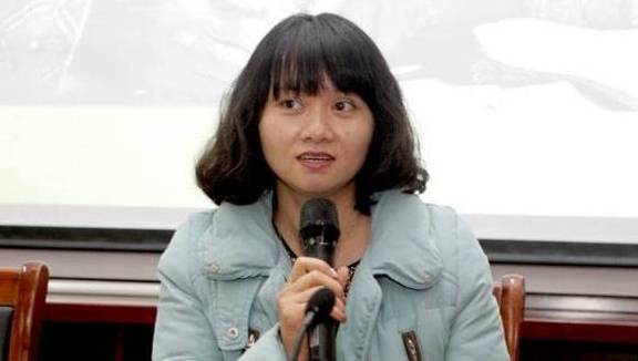 不仅当了妈还成了团省委副书记_苏明娟_照片_工作