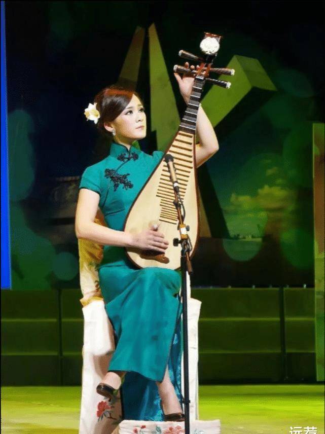 高颜值评弹女演员患肝硬化晚期!向社会众筹百万引争议!