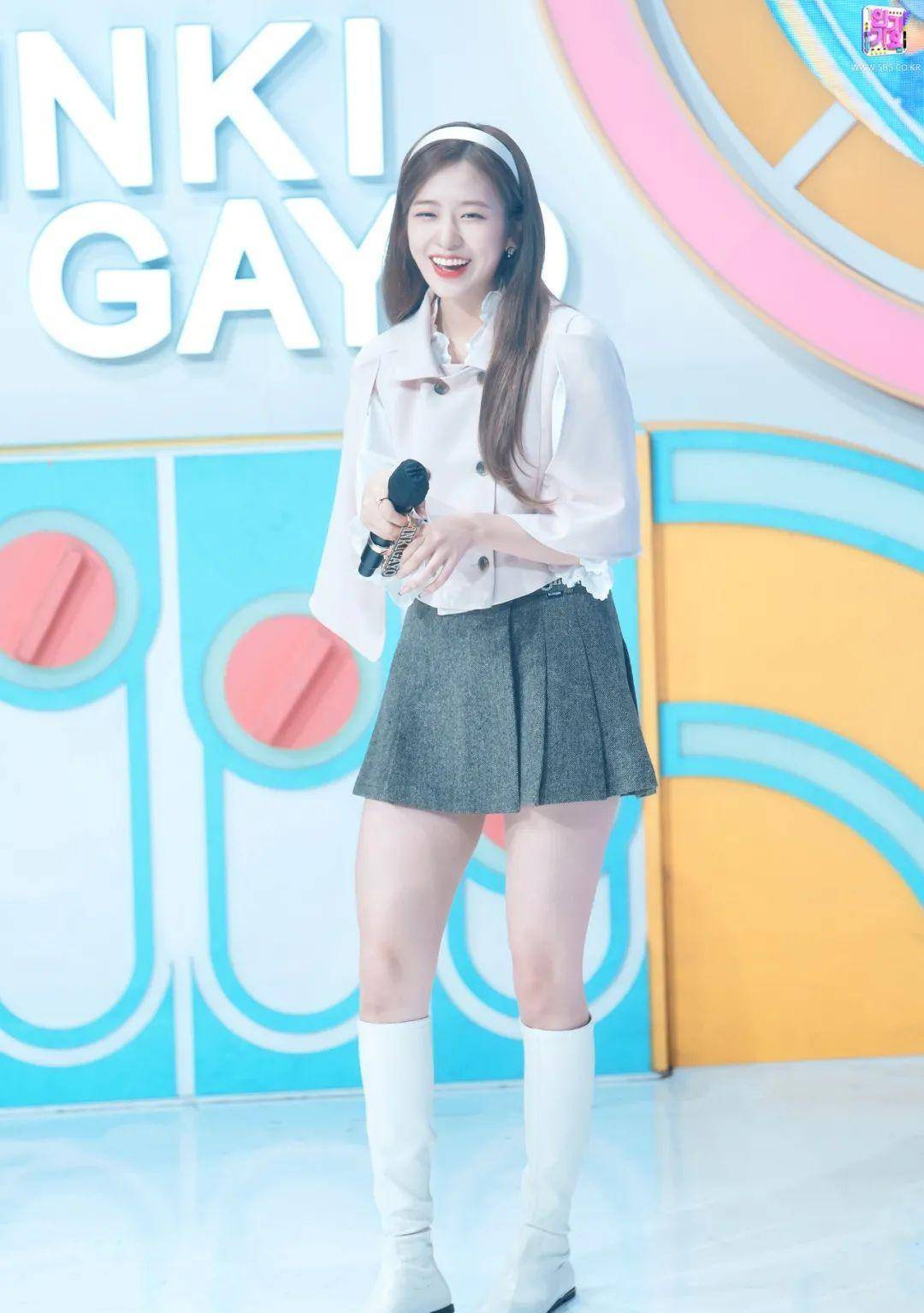 完美无瑕的安宥真,这一看还有点像程潇!_林风_身高_女神