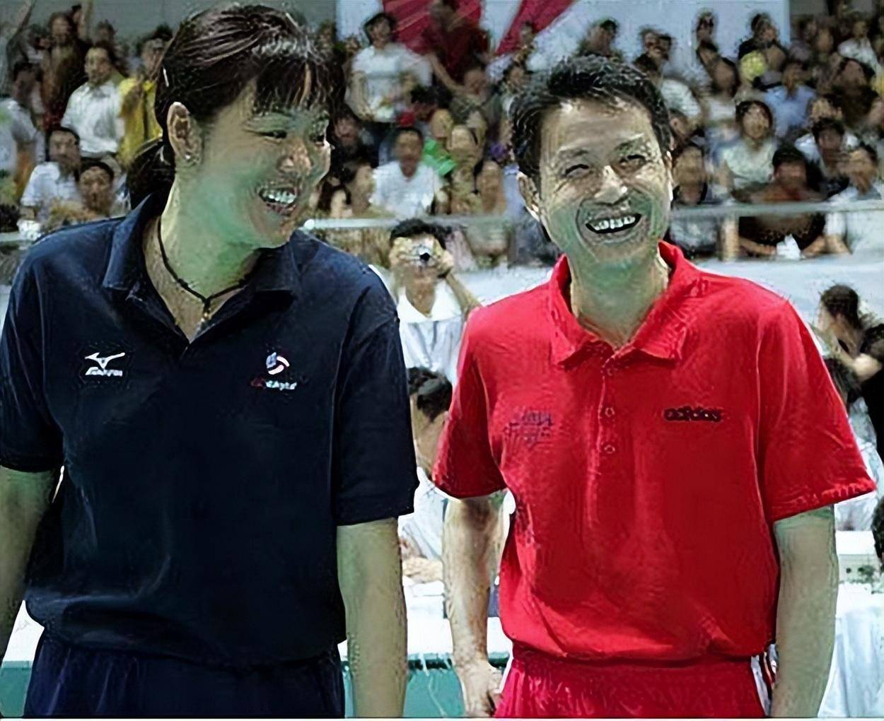 力挺执教女排,因"让球"惹争议,他到底什么来头_袁伟民_陪练_主教练