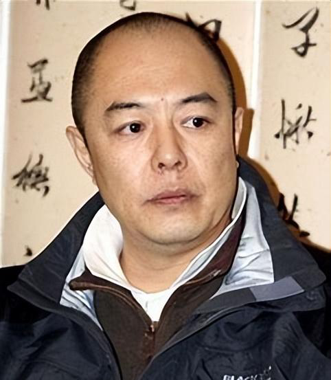 张铁林:将9名校花收入囊中,3个儿女3个妈,出事遭情人联手起诉_玄晓敏