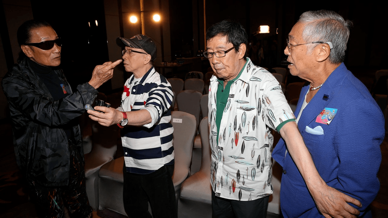 他曾掌掴曾江,后来鞠躬道歉,是谁逼四哥低了头_谢贤_王羽_电影