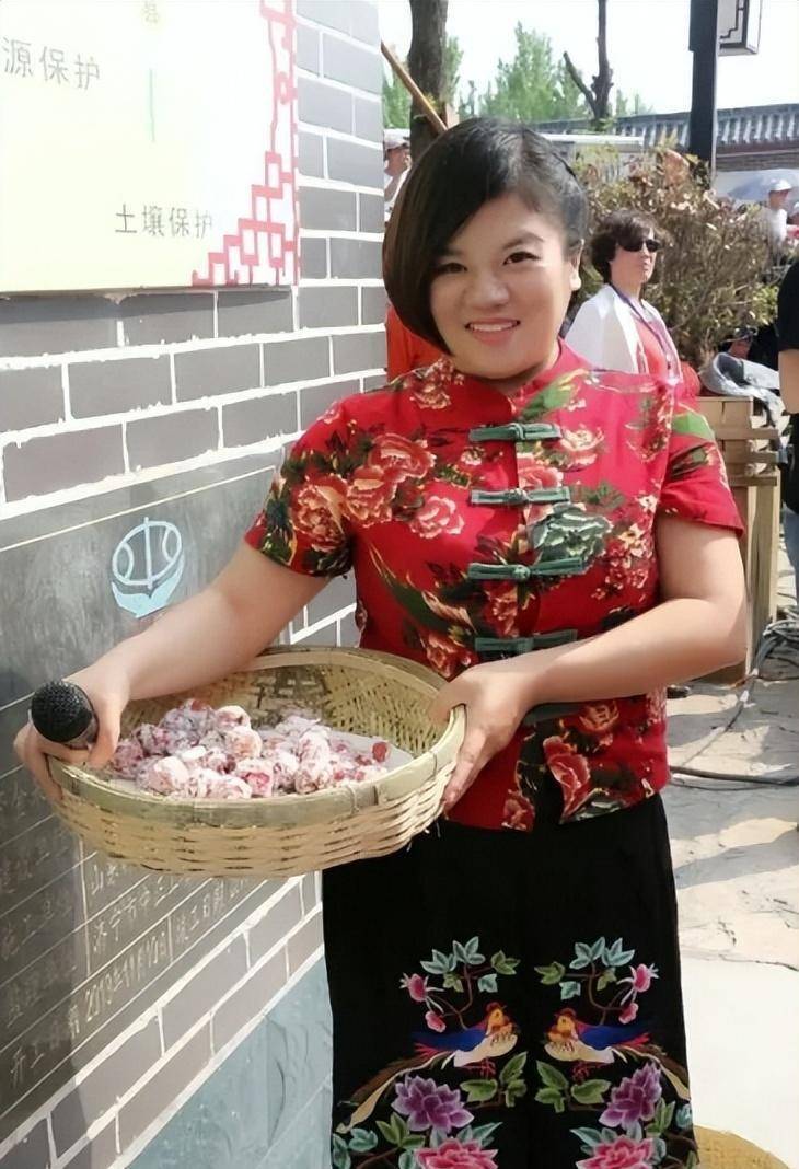 山楂妹:出生六指被抛弃,走红却拒绝认亲,只爱养父母_宗水和_张月乔