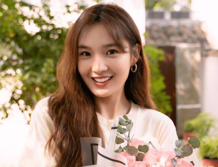 最后就是张楚萱了,她是一位新人演员,虽然对于演技目前还不太清楚