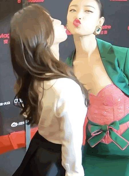 倪妮刘诗诗再现名场面,为宣传新剧挺拼,营销姐妹情没做好更麻烦_热度