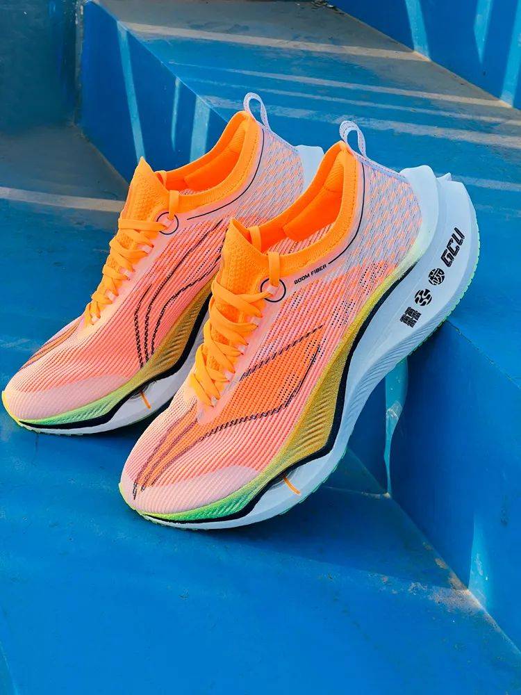 李宁飞电3 ultra大曝光,中国最快跑鞋真的很"三高"!