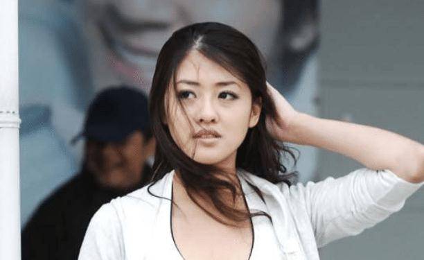 时尚大气的赖琳恩,年龄不大的时候,就被贴上了时尚女神的标签